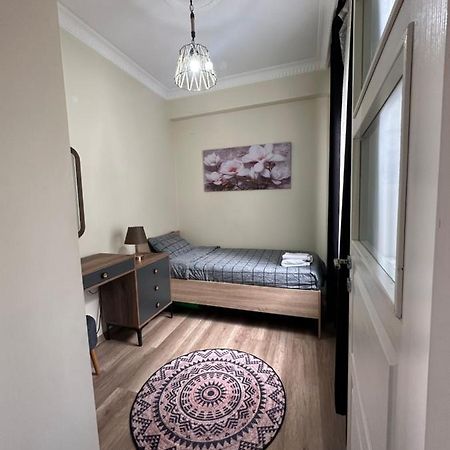 Taksim Private Room Istanbul Exterior photo